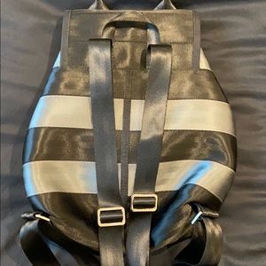 harveys cheshire cat backpack